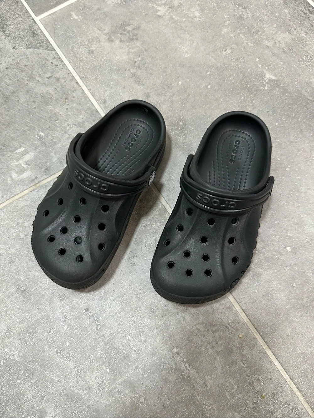 CROCS classic clogs in black